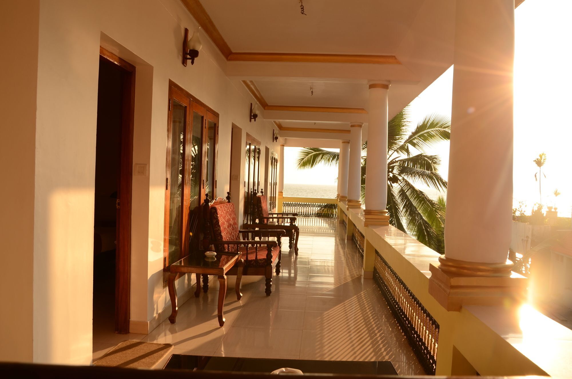 Hotel Sea View Palace - The Beach Hotel, Kovalam Zewnętrze zdjęcie